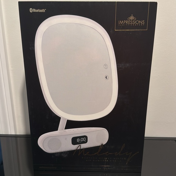 Impressions Melody Duotone Makeup Mirror with Bluetooth Speakers- White - Picture 6 of 8